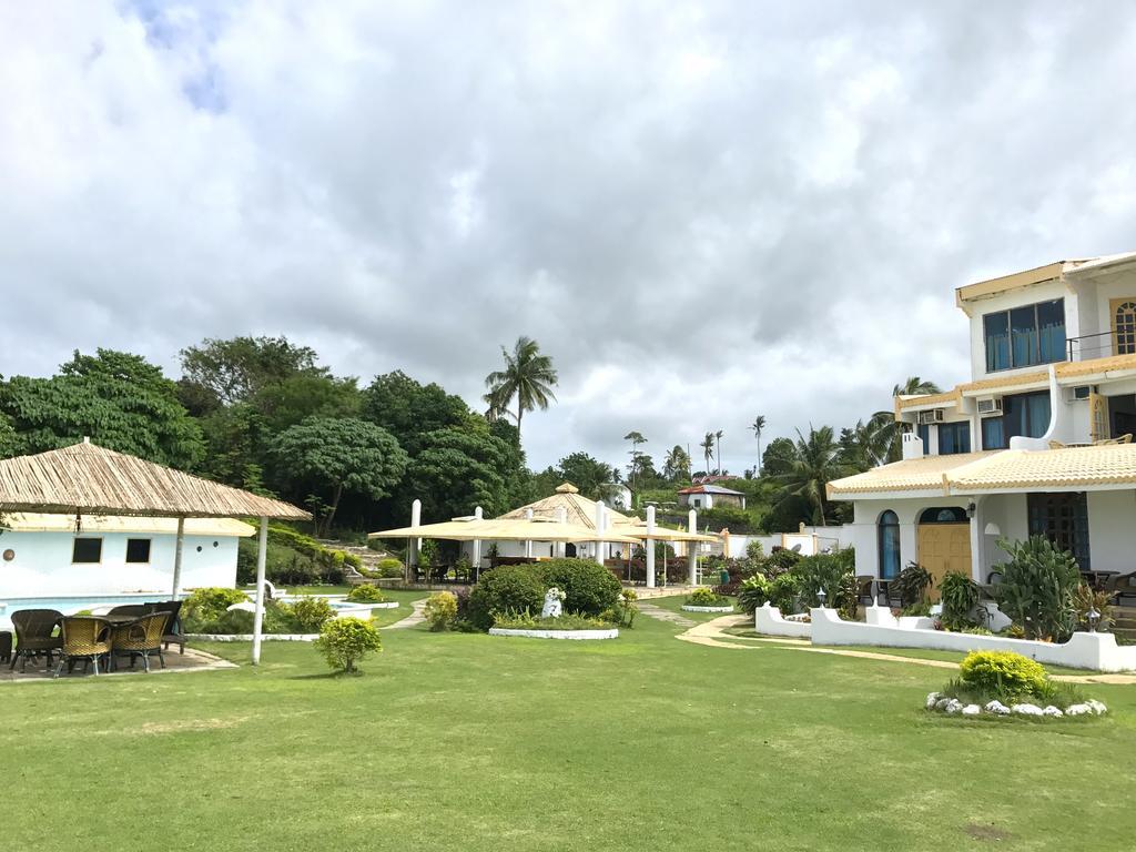 Casa Del Mar Beach Resort San Remigio  Exterior photo