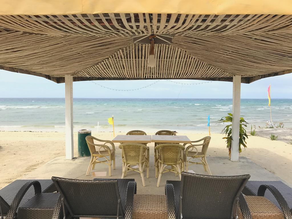 Casa Del Mar Beach Resort San Remigio  Exterior photo